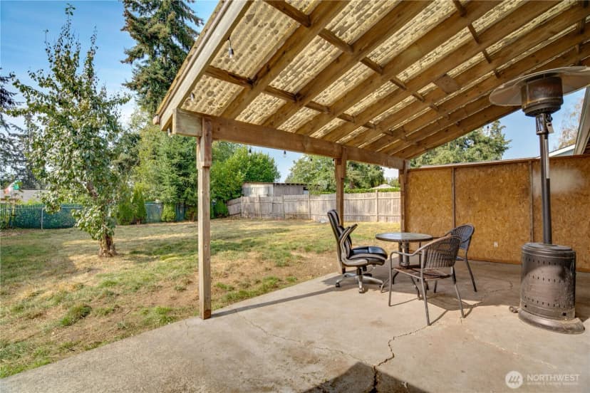 Property photo for 30521 1st Pl Sw, Federal Way photo 19