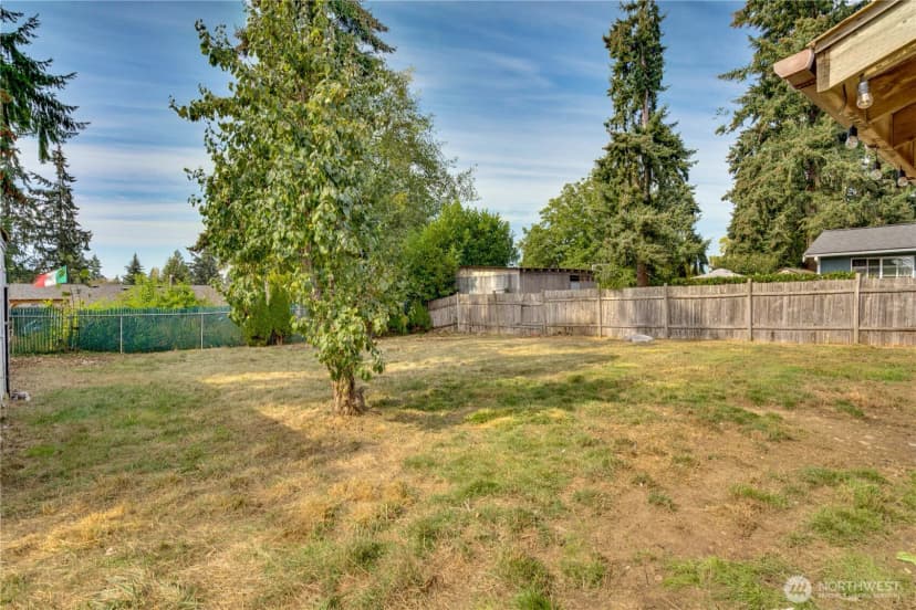 Property photo for 30521 1st Pl Sw, Federal Way photo 22