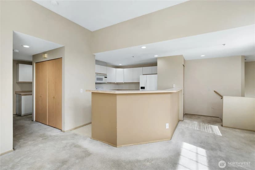 Property photo for 23521 55th Avenue S #12-2, Kent photo 10