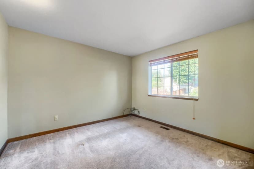 Property photo for 20235 137th Avenue Se, Kent photo 24