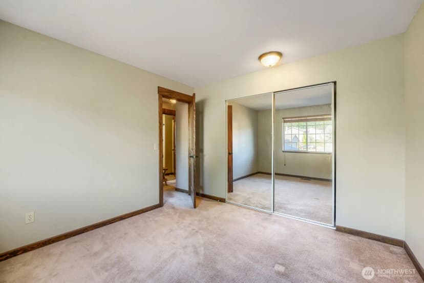 Property photo for 20235 137th Avenue Se, Kent photo 27