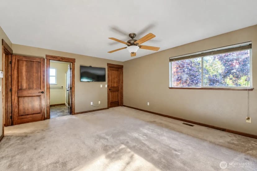 Property photo for 20235 137th Avenue Se, Kent photo 21