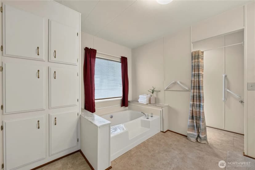 Property photo for 620 112th Street Se #201, Everett photo 21