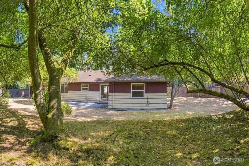 Property photo for 3839 145th Avenue Se, Bellevue photo 4