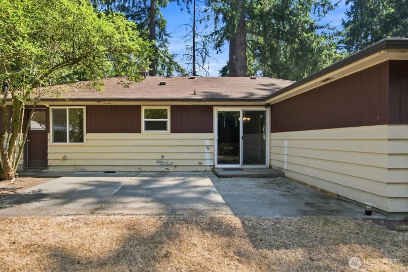 Property photo for 3839 145th Avenue Se, Bellevue photo 2