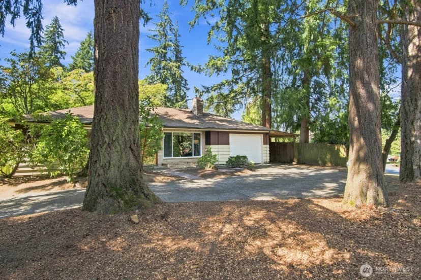 Property photo for 3839 145th Avenue Se, Bellevue photo 23