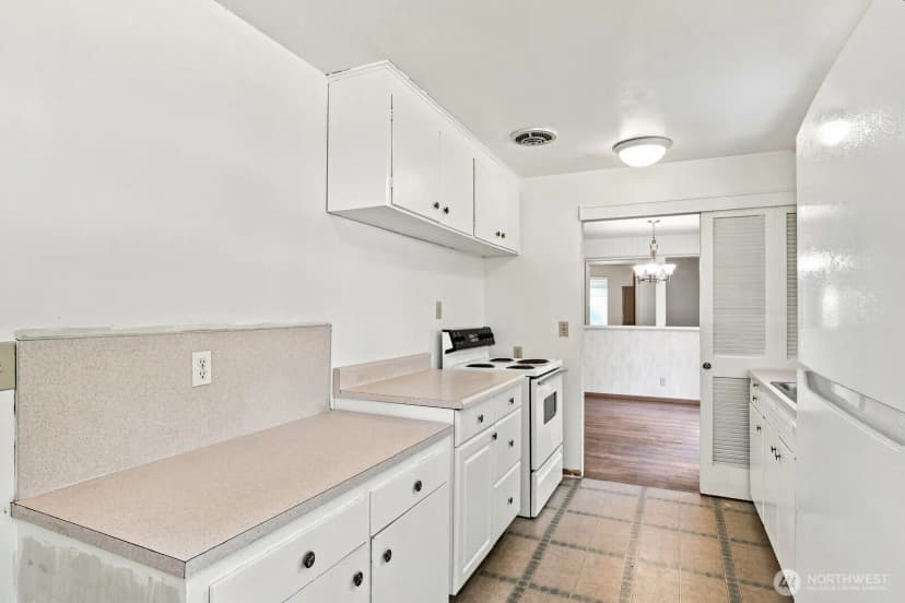 Property photo for 3839 145th Avenue Se, Bellevue photo 13