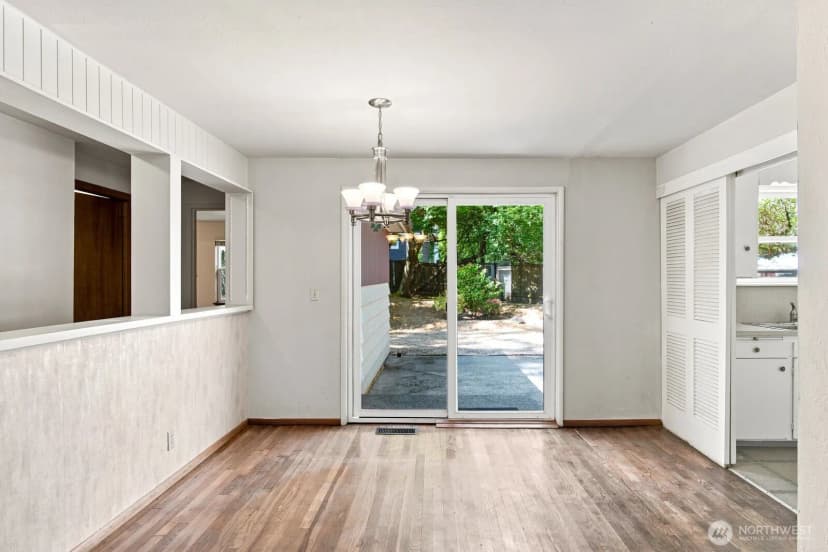 Property photo for 3839 145th Avenue Se, Bellevue photo 11