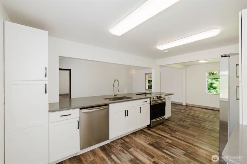 Property photo for 9784 W Belfair Valley Rd, Bremerton photo 11