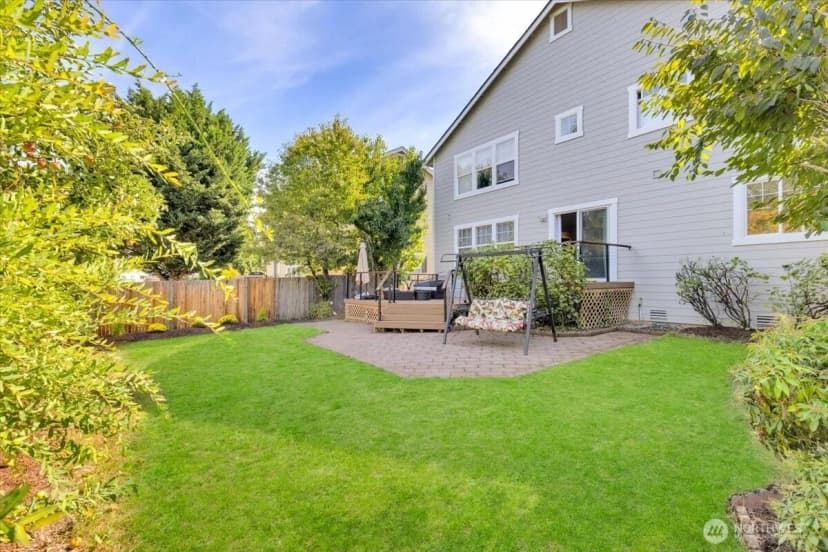 Property photo for 223 243 Avenue Se, Sammamish photo 25