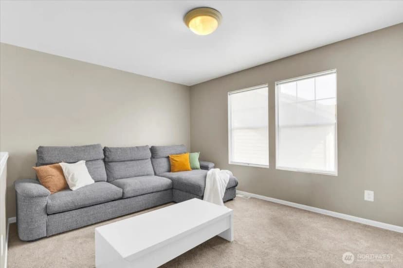 Property photo for 223 243 Avenue Se, Sammamish photo 14