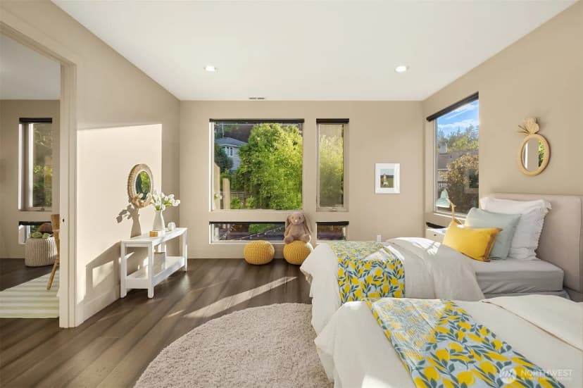 Property photo for 4025 Burton Place W, Seattle photo 23