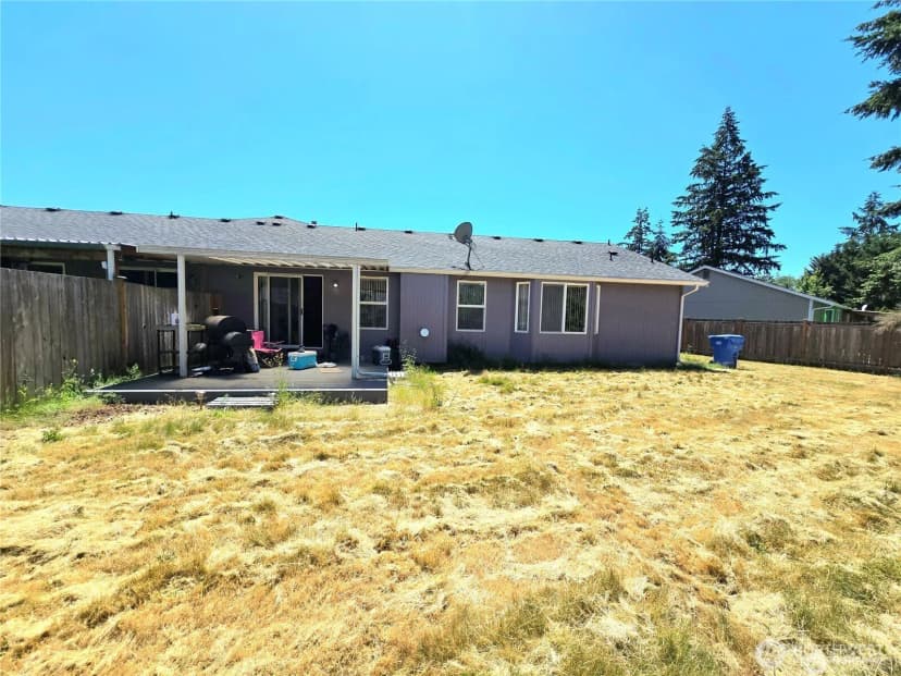 Property photo for 15407 8th Avenue E, Tacoma photo 12