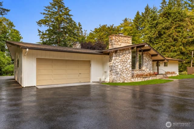 Property photo for 5987 Tracyton Boulevard Nw, Bremerton photo 3