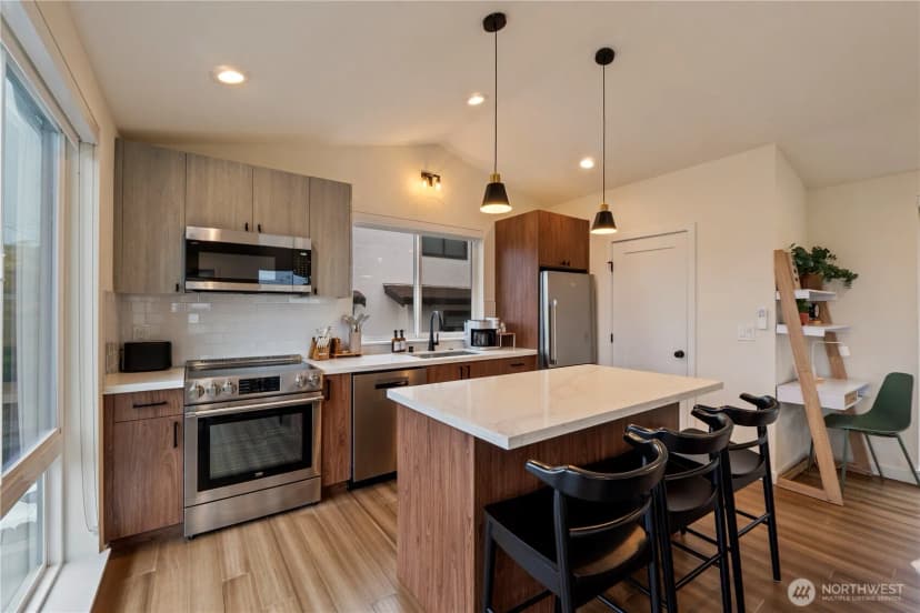 Property photo for 6014 35th Avenue, Seattle photo 12