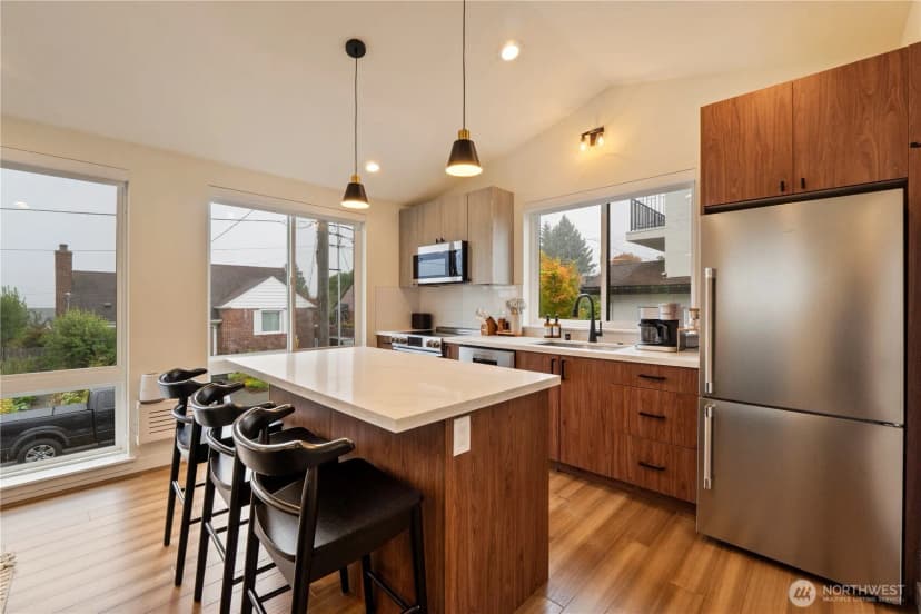 Property photo for 6014 35th Avenue, Seattle photo 8