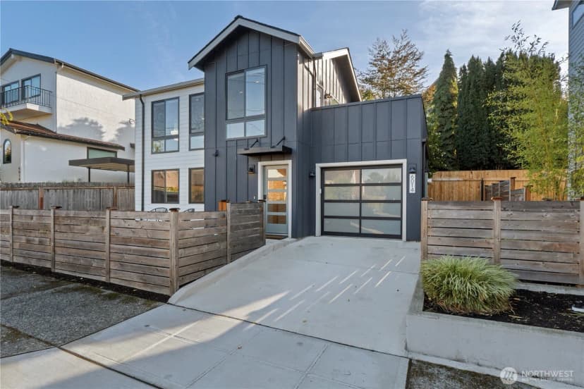 Property photo for 6014 35th Avenue, Seattle photo 4