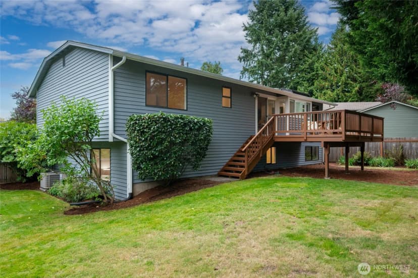 Property photo for 10026 Ne 140th St, Kirkland photo 18