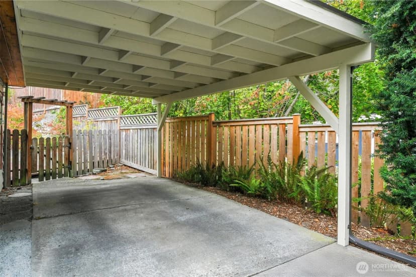Property photo for 18739 12th Avenue Ne, Shoreline photo 21