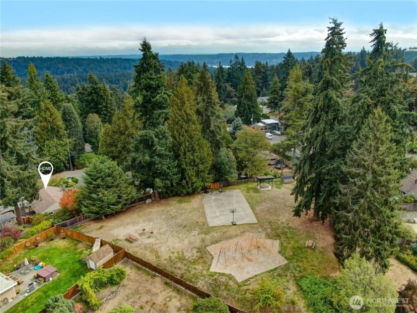Property photo for 18739 12th Avenue Ne, Shoreline photo 3