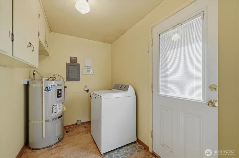 Property photo for 9216 30th Avenue Sw, Seattle photo 12
