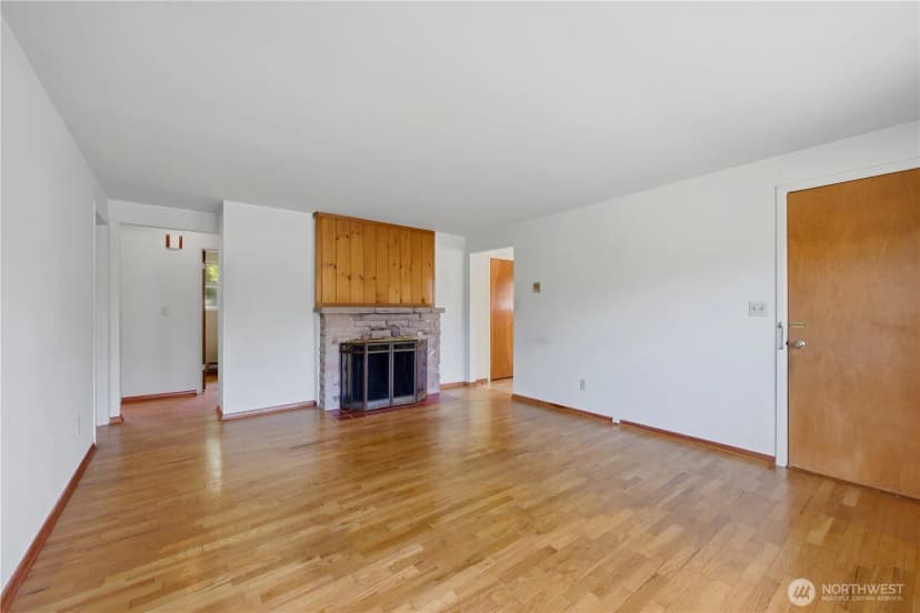 Property photo for 9216 30th Avenue Sw, Seattle photo 6