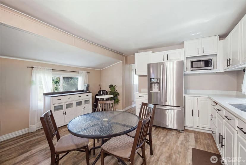 Property photo for 1660 S 333rd Street, Federal Way photo 6
