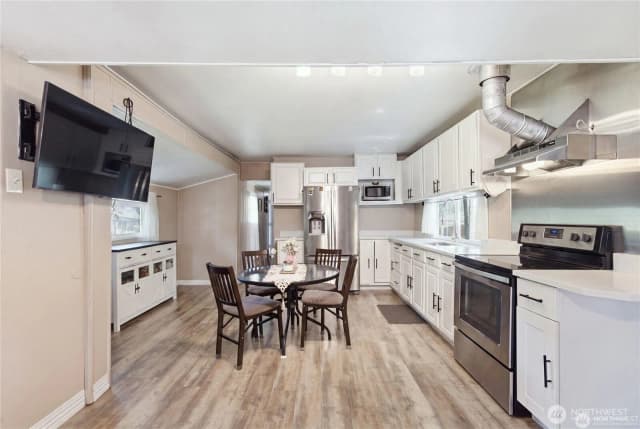 Property photo for 1660 S 333rd Street, Federal Way photo 5