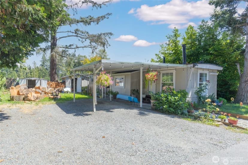 Property photo for 1660 S 333rd Street, Federal Way photo 2