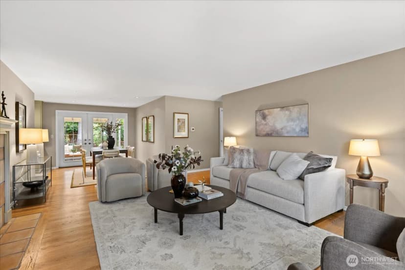 Property photo for 418 2nd Avenue N, Edmonds photo 8