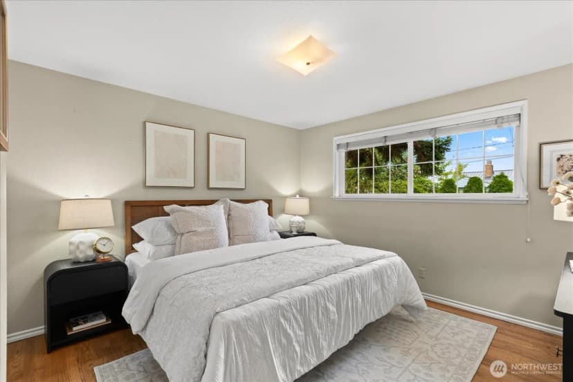 Property photo for 418 2nd Avenue N, Edmonds photo 20
