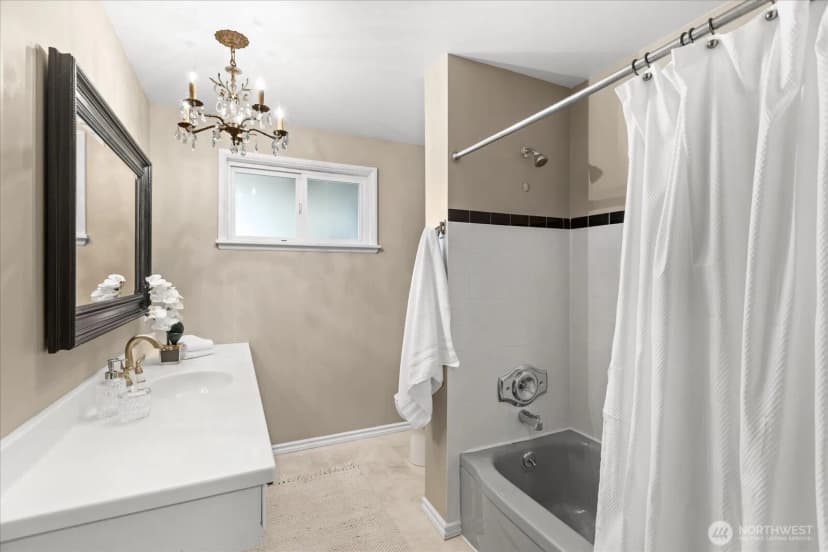 Property photo for 418 2nd Avenue N, Edmonds photo 23