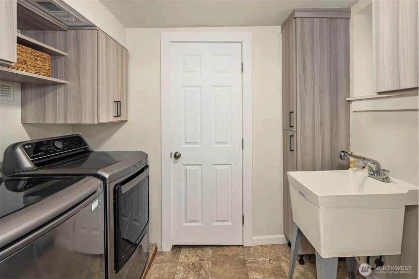 Property photo for 1633 27th Avenue, Seattle photo 18