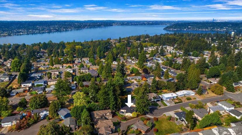 Property photo for 1825 Camas Avenue Ne, Renton photo 31