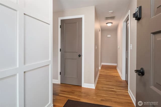 Property photo for 1825 Camas Avenue Ne, Renton photo 3