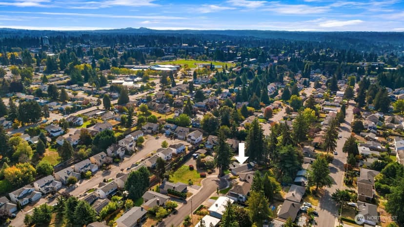 Property photo for 1825 Camas Avenue Ne, Renton photo 32