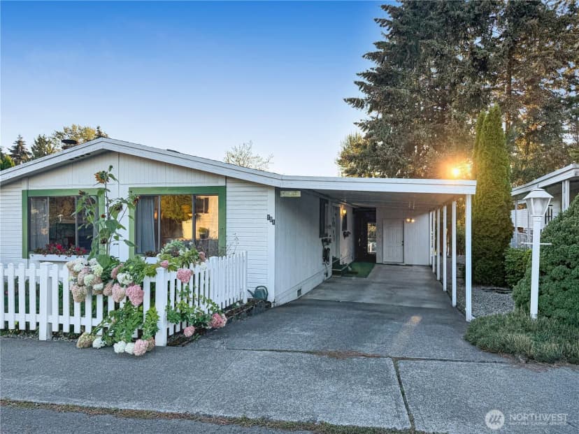 Property photo for 2500 S 370th Street #101, Federal Way photo 3