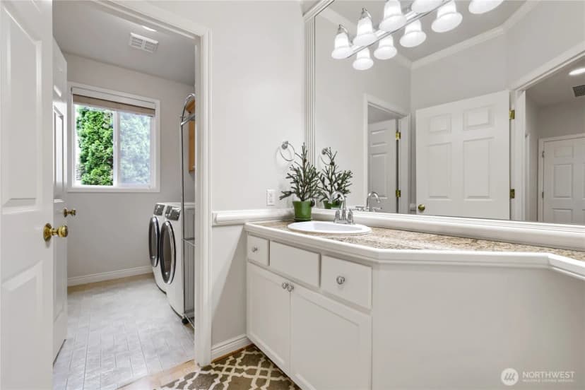 Property photo for 916 275th Place Se, Sammamish photo 15