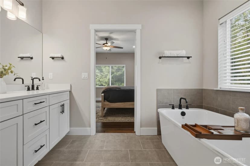 Property photo for 13922 Salvation Lane Se, Olalla photo 14