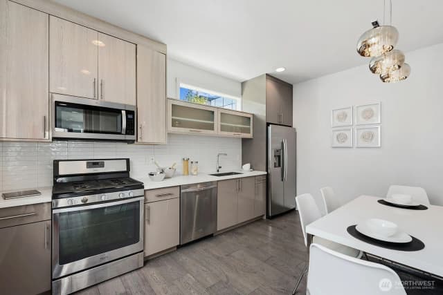 Property photo for 732 26th Avenue S #a, Seattle photo 4