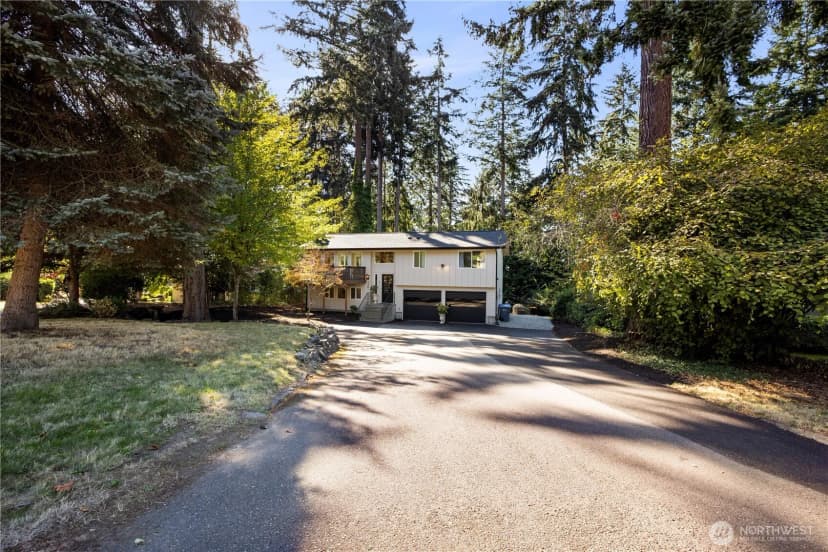 Property photo for 308 Point Fosdick Pl Nw, Gig Harbor photo 2