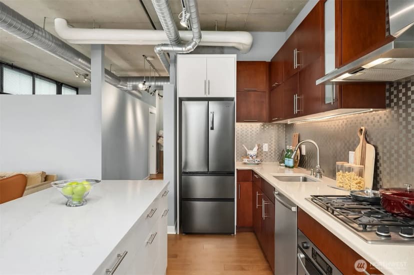 Property photo for 2720 3rd Avenue #405, Seattle photo 6
