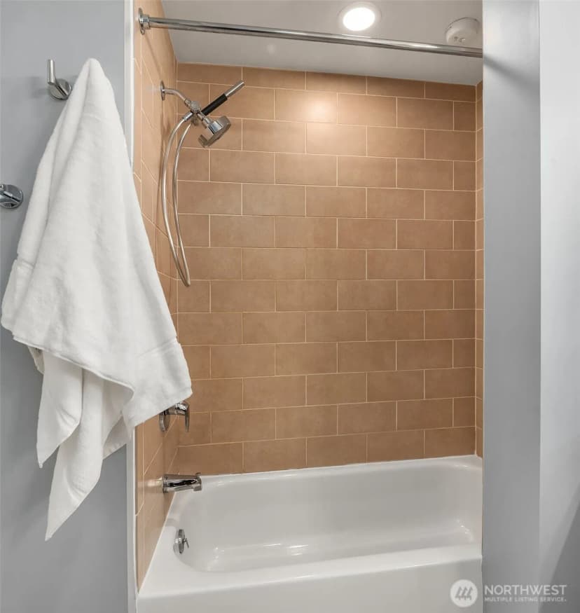 Property photo for 2720 3rd Avenue #405, Seattle photo 21