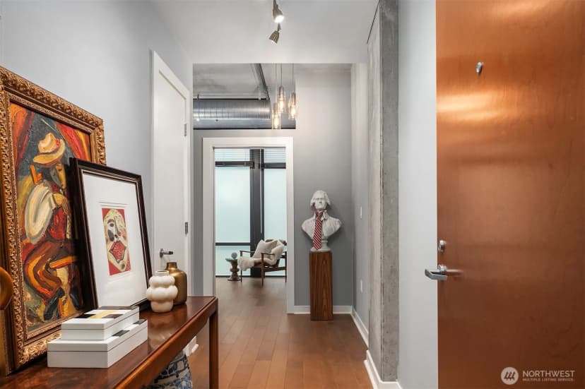 Property photo for 2720 3rd Avenue #405, Seattle photo 2