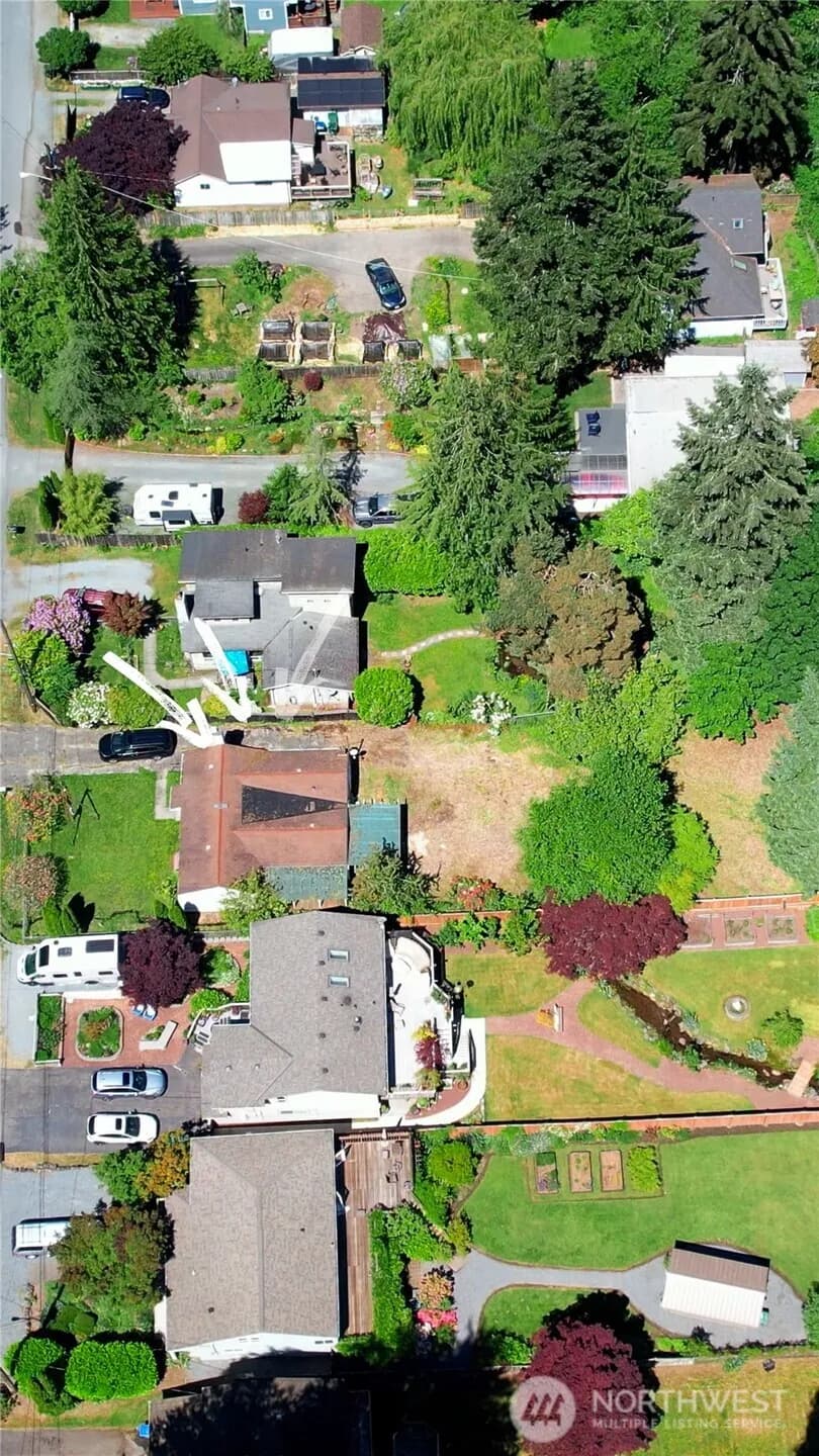 Property photo for 19054 Ne 18th Ave, Shoreline photo 5