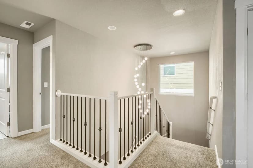 Property photo for 1030 S 195th Place, Des Moines photo 18