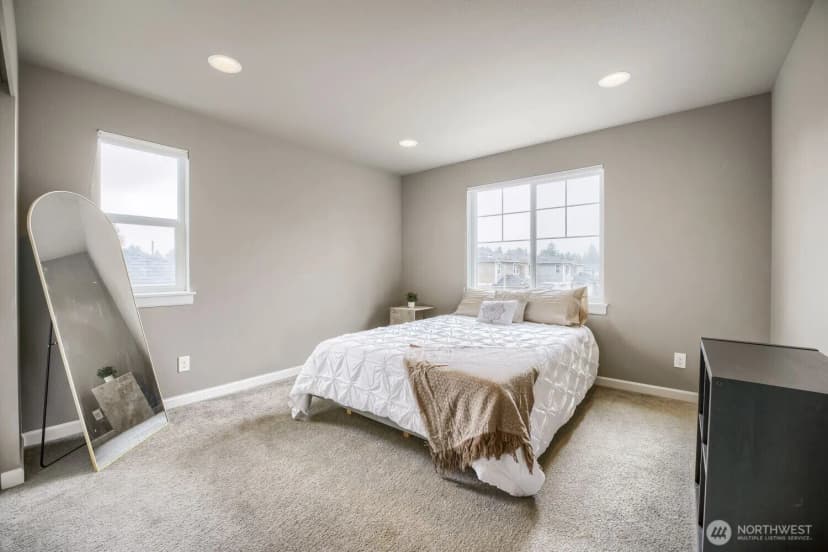 Property photo for 1030 S 195th Place, Des Moines photo 26