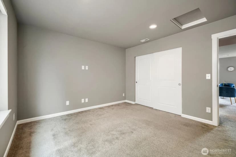 Property photo for 1030 S 195th Place, Des Moines photo 27