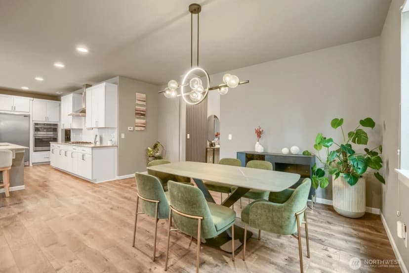 Property photo for 1030 S 195th Place, Des Moines photo 12