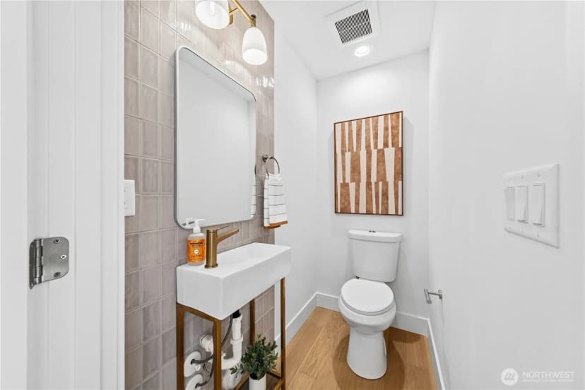 Property photo for 14338 Bagley Avenue N #unit B, Seattle photo 18